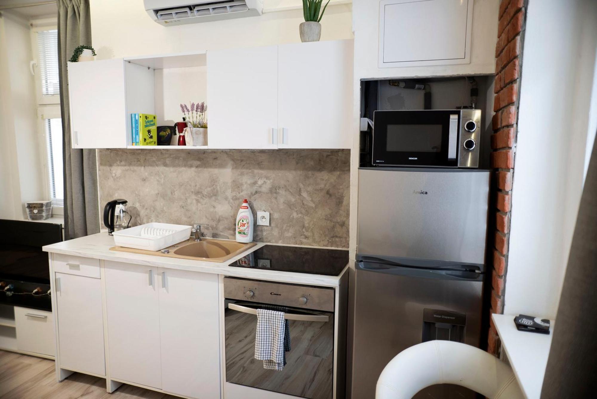 New Stylish Place For Couple براتسيلافا المظهر الخارجي الصورة