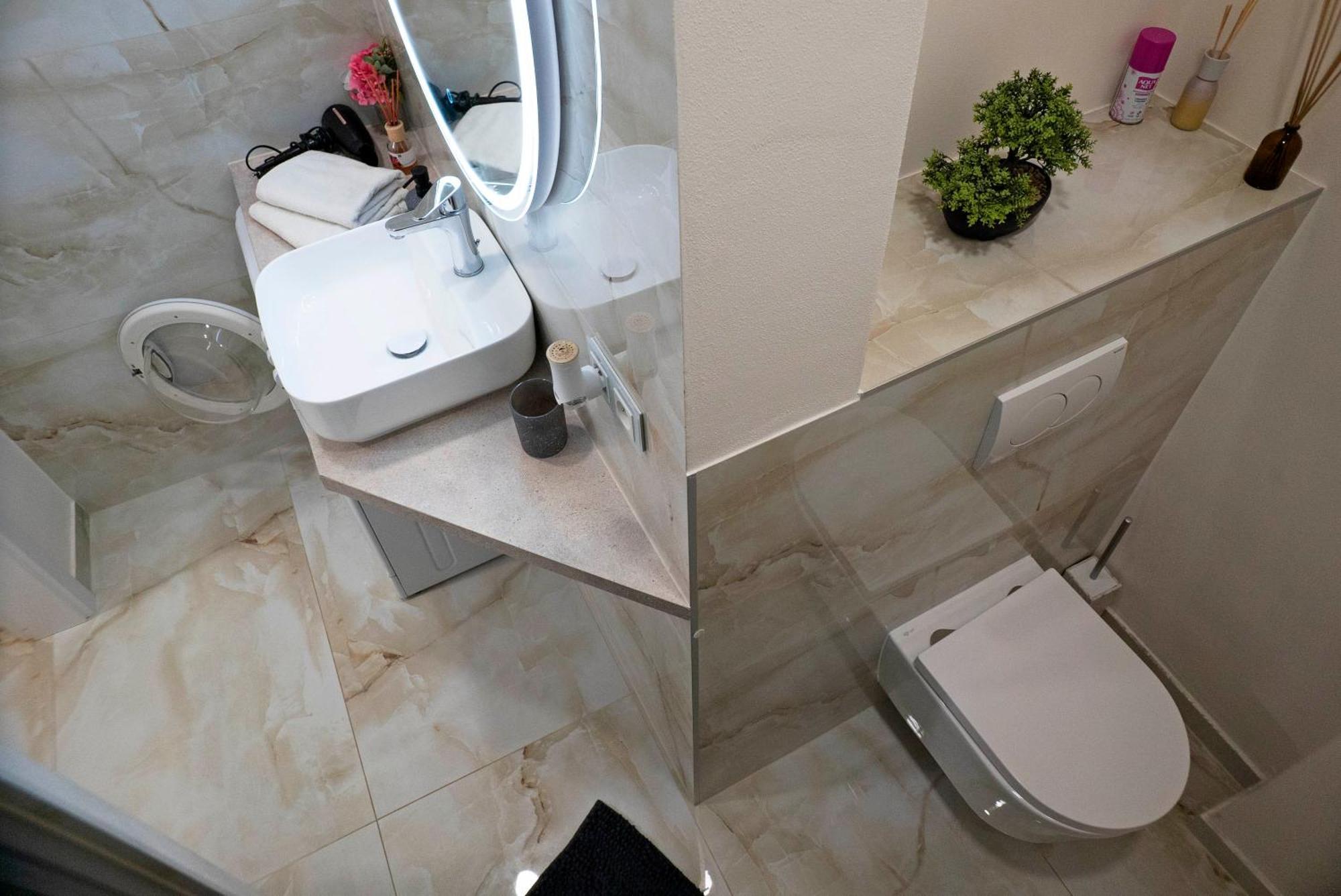 New Stylish Place For Couple براتسيلافا المظهر الخارجي الصورة